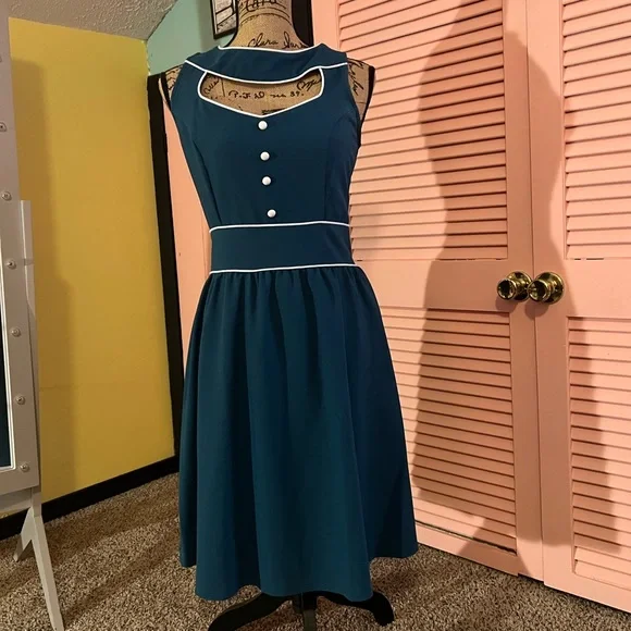 Teal Blue Rockabilly Pinup Dress With Piping | Color: Blue/White | Size: M | Vintagemcmgal's Closet
